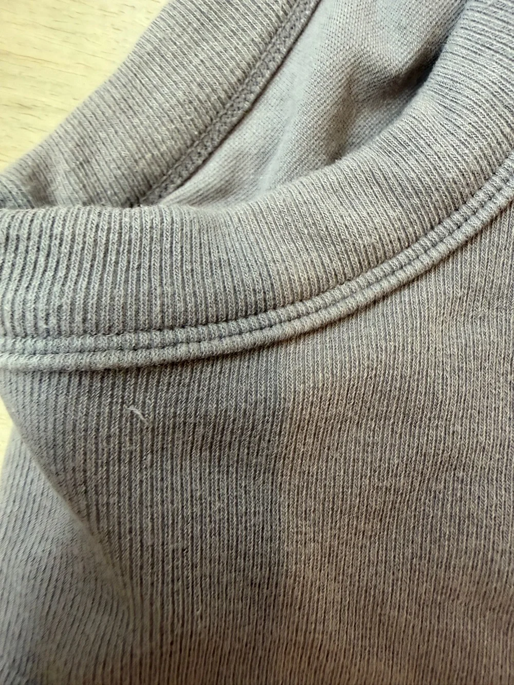 ALO Yoga High-Neck Seamless High Neck Tank - Fog